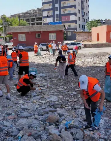 Bağlar’da iki haftalık temizlik maratonu sona erdi: Her yer pırıl pırıl oldu
