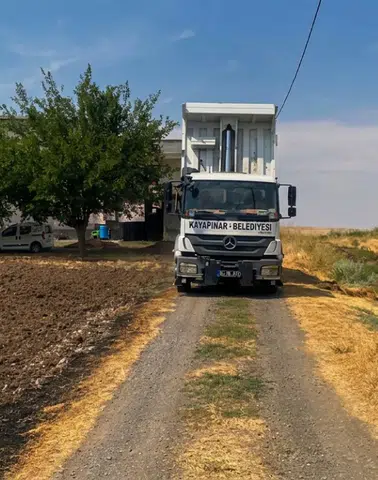 Kayapınar Belediyesi'nden Beneklitaş Mahallesi'nde yol çalışması: Kırsala ulaşım yatırımı