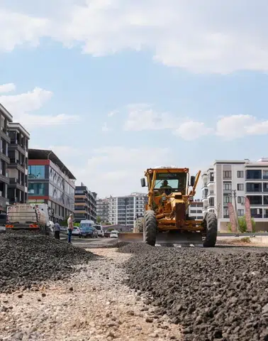 Bağlar'da yol seferberliği: Doktorlar Sitesi'ndeki çalışmalara hız verildi
