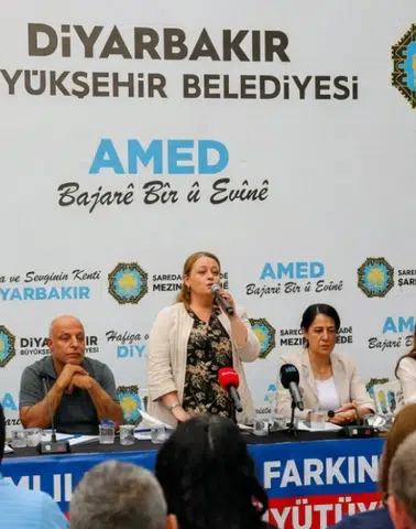 Diyarbakır'da belediyeler tek yürek oldu: Tarihi buluşmada kararlılık mesajları
