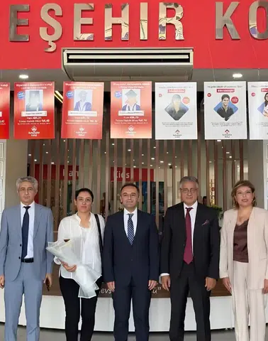 Diyarbakır'da liselilerin ilk dersini Hukuk Dekanı verdi: Not değil, erdem vurgusu