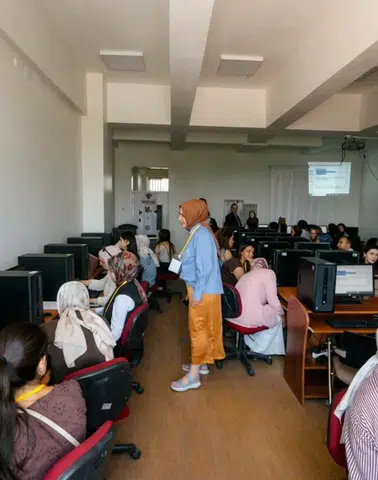 Dicle Üniversitesi'nden yenilikçi hamle: Alfa kuşağı öğretmenleri için yapay zeka atölyeleri başladı