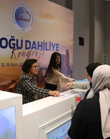 Diyarbakır 5. Doğu Dahiliye Kongresi ile sağlıkta bilimsel üs olma yolunda ilerliyor