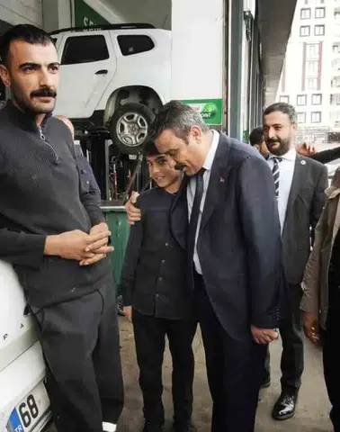 MHP Diyarbakır İl Başkanı Özcoşkun'dan 3. Sanayi Sitesi esnafına ziyaret