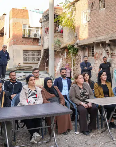 Bağlar'da halkın oyuyla seçilen Gençlik Merkezi için inşa süreci başladı: İlk toplantı yapıldı