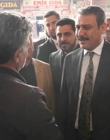 Diyarbakır sebze halinde 'Terörsüz Türkiye' bereketi: Esnafın yüzü gülüyor
