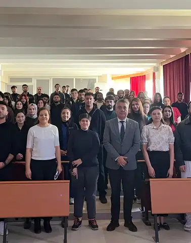 Diyarbakır'da veteriner hekim adayları kendi kulüplerini kurdu: Teorik bilgi sahada hayat buluyor