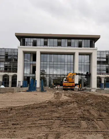 Dicle Üniversitesi'nin yeni rektörlük binasında sona doğru: 8 ayda tamamlandı