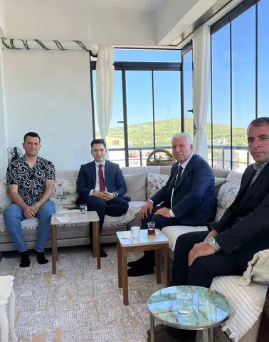 Çermik’te bayramın ilk günü şehit ailelerine vefa ziyareti Hatıraları yaşatılıyor