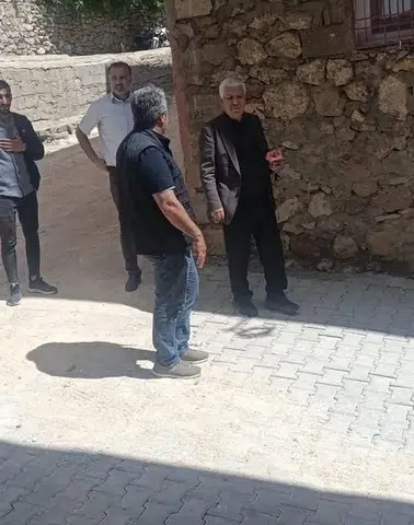 Çermik'te kışın bıraktığı izler siliniyor Belediye ekipleri Saray'da mesaide