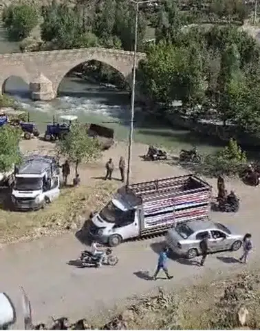 Çermik'te kurban hareketliliği Besiciler tarihi köprü yanını mesken tuttu