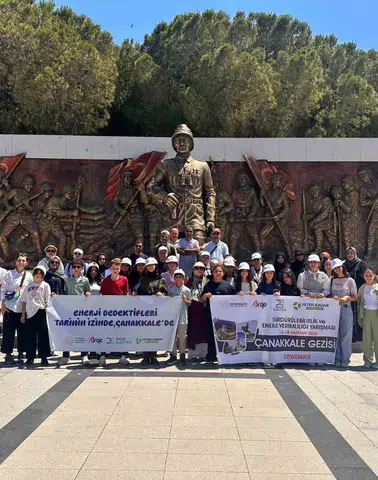 Enerji tasarrufuyla fark yaratan Diyarbakırlı öğrenciler Çanakkale ile ödüllendirildi