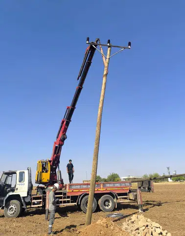 Şanlıurfa kırsalında anız yangınları enerji şebekesine ağır darbe vurdu 71 direk yandı