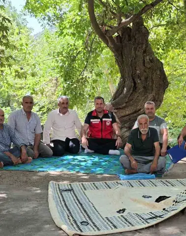 Dicle'de tarım seferberliği İlçe müdürlüğü çiftçinin ayağına giderek rehberlik ediyor