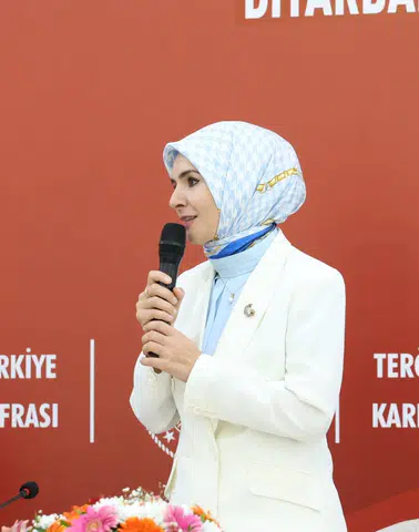 Diyarbakır'da şehit yakınları ve gazilerle bir araya gelen Bakan Göktaş'tan mesaj