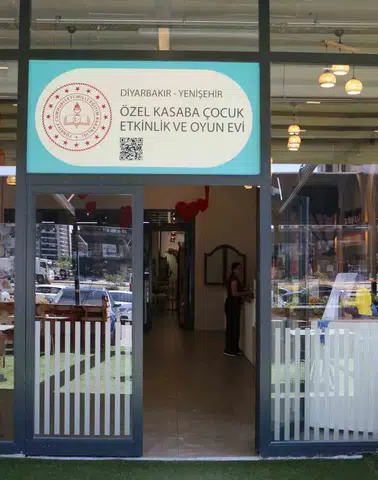 Diyarbakır'da bir ilk: MEB onaylı çocuk oyun evi Yenişehir'de kapılarını açtı