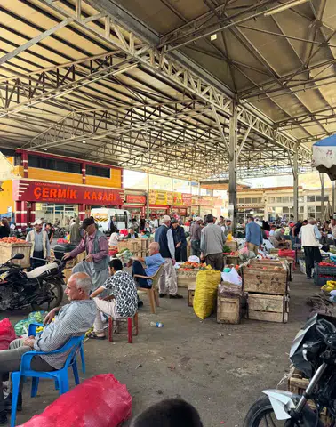 Diyarbakır Çermik'te kışlık telaşı: Kurutmalık sebzeler tezgahlarda yerini aldı