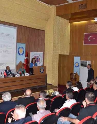 Diyarbakır Dicle Üniversitesi'nde kritik tıp sempozyumu: Abdominal sepsis masaya yatırıldı
