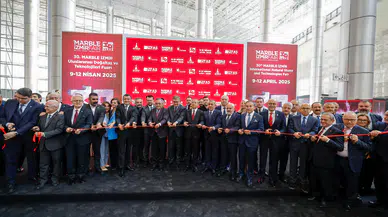 Doğan Hatun, İzmir Marble fuarı’nda katılımcılarla görüştü