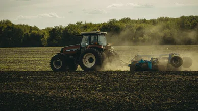 Çınar’da kaza: Traktör ile römork arasında sıkışan genç öldü