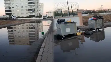 Diyarbakır’da cadde göle döndü: Yurttaşlar tepki gösterdi