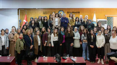 Diyarbakır’da kadın emekçilerden net talepler: “Değişim şart”