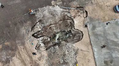 Görenler şaşırdı: Diyarbakır'da dev çukur