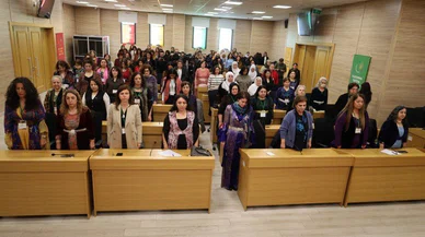 Kürt kadınları Diyarbakır'da toplandı: Kritik mesajı verdiler