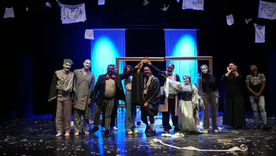 Amed Tiyatro Festivali'nde sanatın dönüştürücü gücü sahneye çıktı: İki güçlü performans