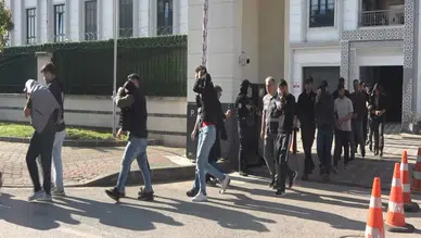 Diyarbakır'ı içine alan sahte araç kiralama operasyonunda zanlılar adliyede