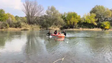 Dicle Nehri kenarında piknik faciası önlendi: Mahsur kalan 2 kişi kurtarıldı