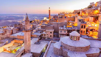 Diyarbakır ile Mardin Arası Kaç Km? Yolculuk Süresi ve Ulaşım Seçenekleri