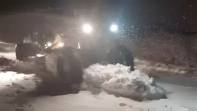 Kulp’ta kar seferberliği: Mahsur kalan yaşlı kadın için ekipler seferber oldu