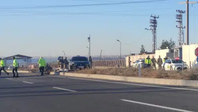 Çınar yolunda trafik kazası: Otomobil orta refüje çıktı