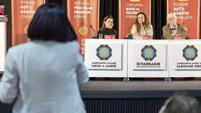 Ortadoğu'nun geleceği Diyarbakır'da konuşuldu: Barış vurgusu yapıldı