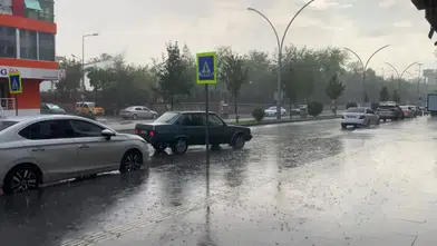 Diyarbakır'a gök gürültülü sağanak yağış geri dönüyor: Toz taşınımına dikkat