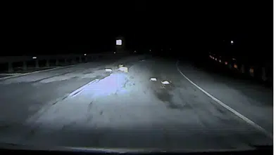 Diyarbakır Bitlis karayolunda trafiği tehlikeye düşüren ihmal