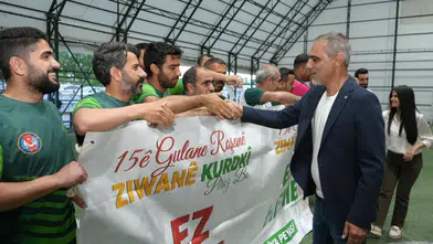 Diyarbakır’da kurumlar arası futbol turnuvasında çeyrek final heyecanı yaşandı