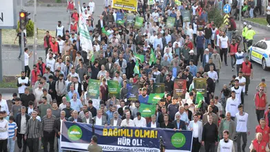 Diyarbakır’da madde bağımlılığına karşı yürüyüş: "Özgür olmak istiyorsan bağımlı olma"