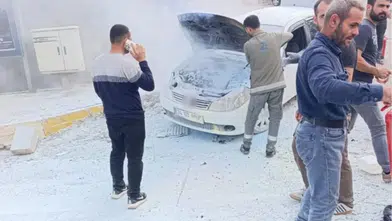 Diyarbakır'da araç seyir halindeyken alev aldı: Trafikte panik yaşandı