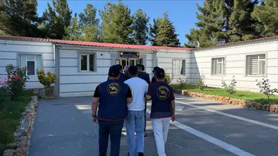 Diyarbakır'da çocuk cinayeti şüphelisinin içinde olduğu 24 firari yakayı ele verdi