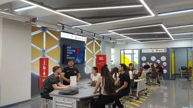 Teknoloji Hamlesi Diyarbakır'da başladı: TÜBİTAK destekli dev laboratuvar açıldı