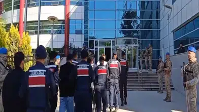 Diyarbakır dahil 34 ilde 4.8 milyar TL'lik operasyon: 159 kişi cezaevine konuldu