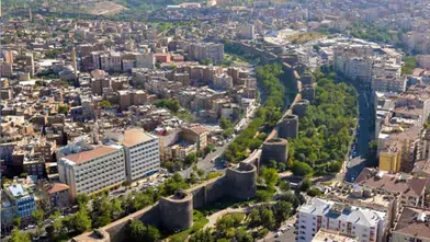 Diyarbakır'da devlet arazisi skandalı: Tapu müdürleri dahil 10 kişiye dava açıldı