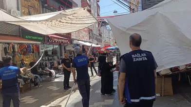Diyarbakır'ın sokaklarında branda operasyonu: Tek tek söküldü