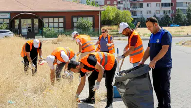 Diyarbakır'da üç belediyeden mahalle mahalle seferberlik: Dip bucak temizlik yapıldı