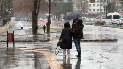 Meteoroloji saat verdi: Diyarbakır’da sağanak, bölgede fırtına