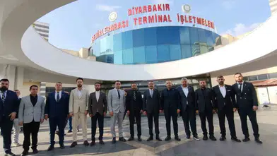 MHP Diyarbakır İl Başkanı Özcoşkun'dan terminal ziyareti: Esnafın taleplerini dinledi