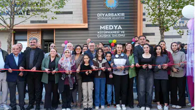 Diyarbakır'da Medya Kütüphanesi halkın hizmetine sunuldu