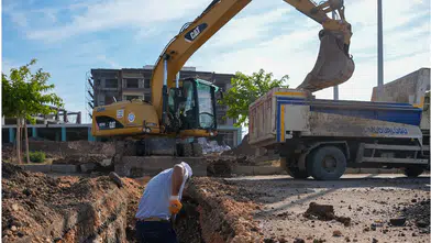 Sur'da yağmur suları artık okulu tehdit etmeyecek: 200 metrelik hat döşeniyor